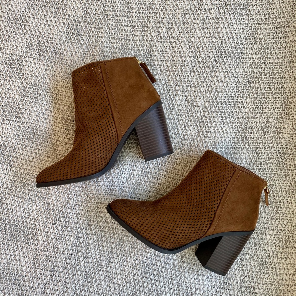 MOD Boutique, Perforated Zip-Back Chesnut Booties